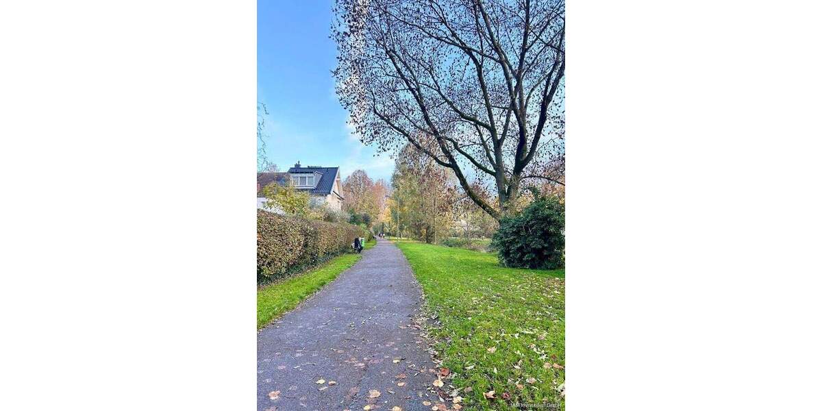 Familienfreundliches Haus in ruhiger Grünlage mit großem Garten 5 zimmer