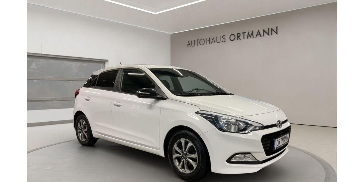 Hyundai i20 97.990 km 9.990 &euro; Wissen 57537