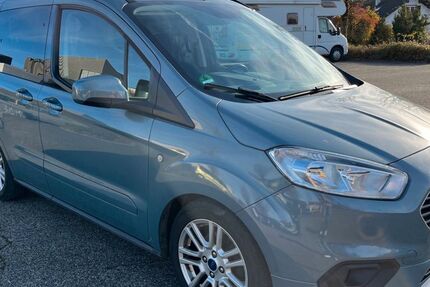 Ford Tourneo Courier 99.987 km 9.990 &euro; Wangen 88239