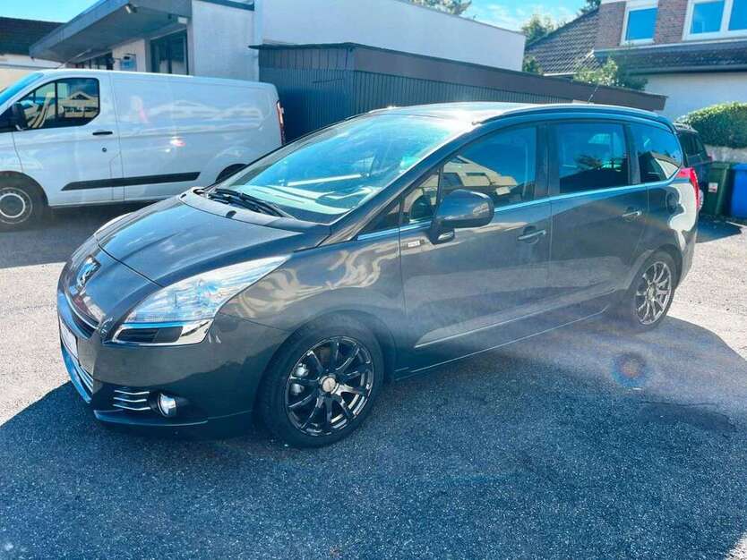 Peugeot 5008 130.000 km 6.995 € Lollar 35457