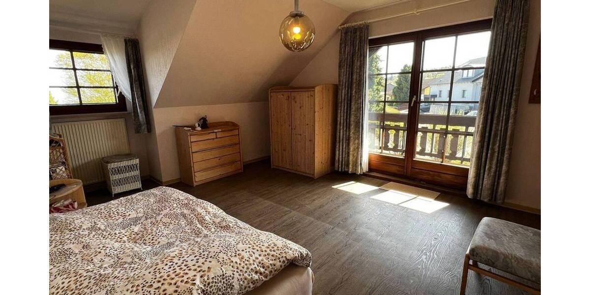 Einfamilienhaus Straubenhardt Conweiler - 8 Zimmer, 187 m&sup2;, 669.000&euro; | Angebot:26379848