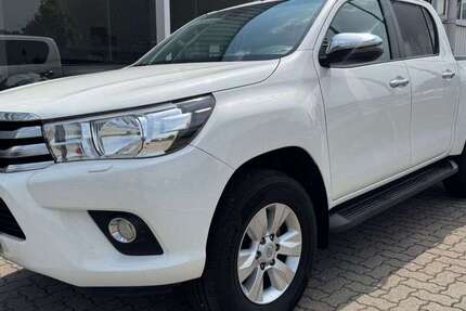 Toyota Hilux 244.246 km 23.900 &euro; Norderstedt 22851