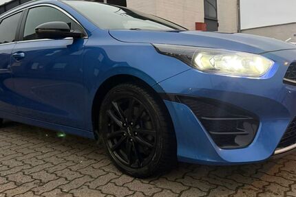 Kia ceed Sportswagon 215.000 km 13.995 &euro; Hamburg 20537