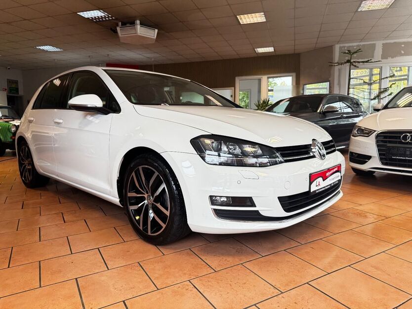 VW Golf 155.732 km 9.490 € Chemnitz 09114