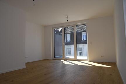 Hochwertige 3-Zimmer-Wohnung in neuem Stockwerk KA-Weststadt