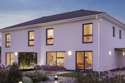 Exklusiver Erstbezug: Moderne Doppelhaushälfte mit Dachterrasse & 5 zimmer