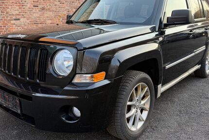 Jeep Patriot 143.556 km 5.490 &euro; Kahla / Thüringen 07768