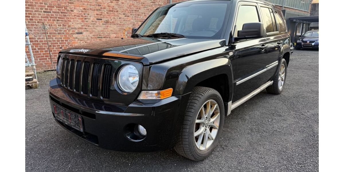 Jeep Patriot 143.556 km 5.490 &euro; Kahla / Thüringen 07768