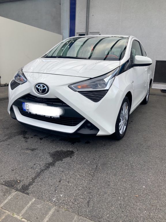 Aygo (X)
