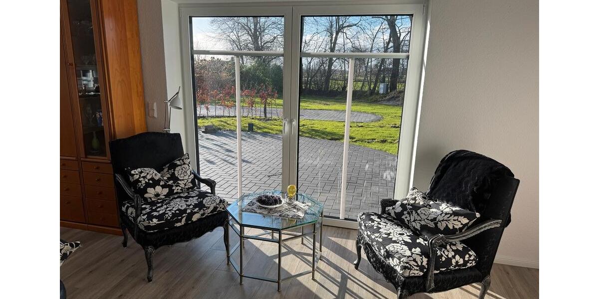 Erdgeschoßwohnung Blomberg - 3 Zimmer, 110 m&sup2;, 1.800&euro; | Angebot:19719172