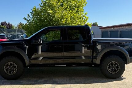 Ford Raptor 20.500 km 89.880 € Pilsting 94431