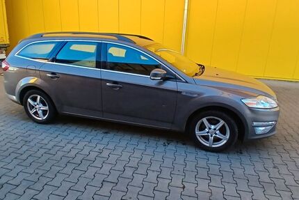 Ford Mondeo 154.000 km 3.400 &euro; Großschirma 09603