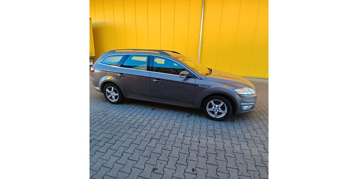 Ford Mondeo 154.000 km 3.400 &euro; Großschirma 09603