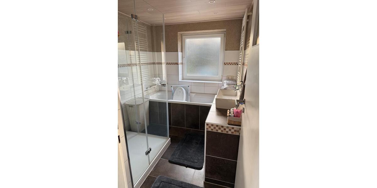 Doppelhaushälfte Hemmingstedt - 5 Zimmer, 126 m&sup2;, 1.260&euro; | Angebot:25489403