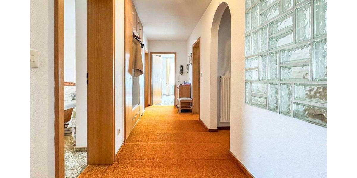 Einfamilienhaus Treffelstein - 6 Zimmer, 165 m&sup2;, 239.000&euro; | Angebot:26917246