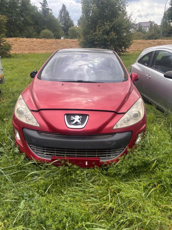 Peugeot 308 159.741 km 1.500 € Ottweiler 66564
