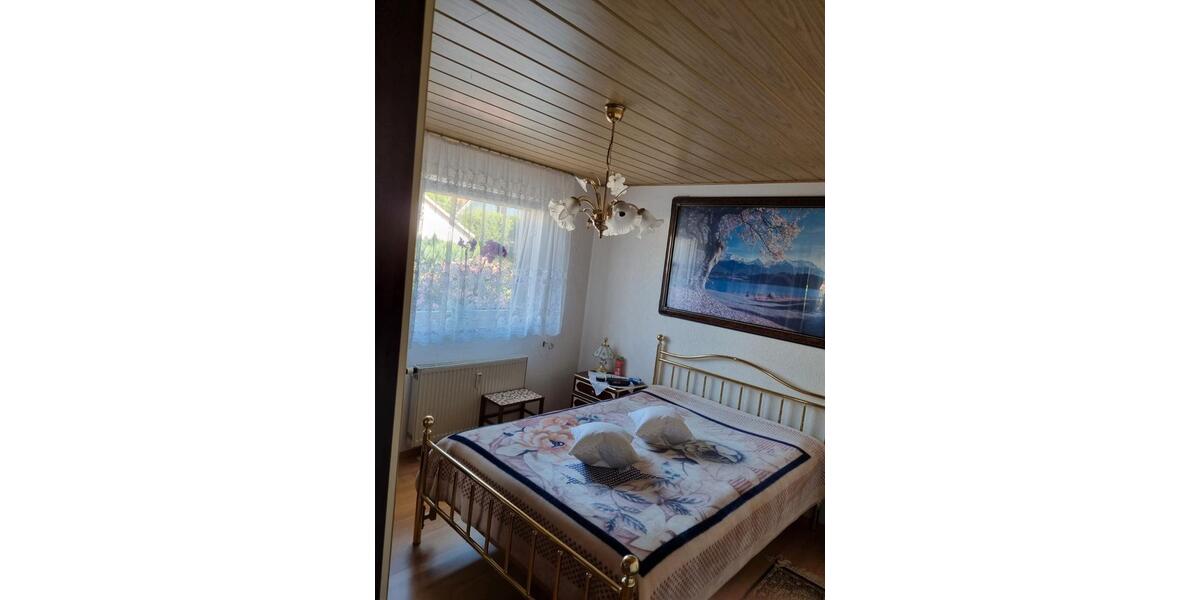 Mehrfamilienhaus, Wohnhaus Breisach am Rhein - 8 Zimmer, 206 m&sup2;, 695.000&euro; | Angebot:25892630