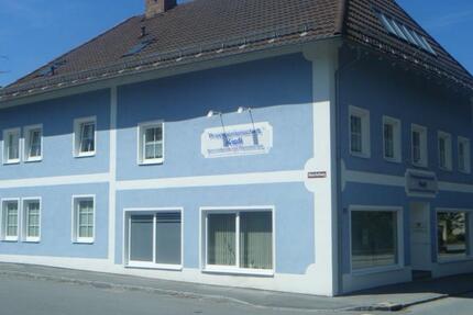 Schöne, helle 4 Z. Dachgeschosswohnung, super WG geeignet! 4 zimmer