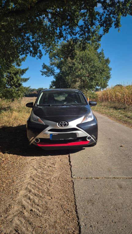 Toyota Aygo (X) 122.080 km 6.800 € Neu Wulmstorf 21629