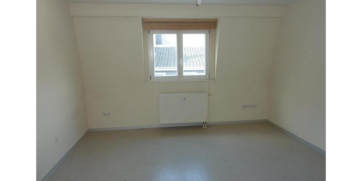 Etagenwohnung Trier - 3 Zimmer, 94 m&sup2;, 1.000&euro; | Angebot:26698656