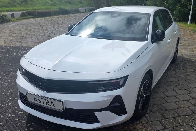 Opel Astra 11.000 km 22.500 € Waltershausen 99880