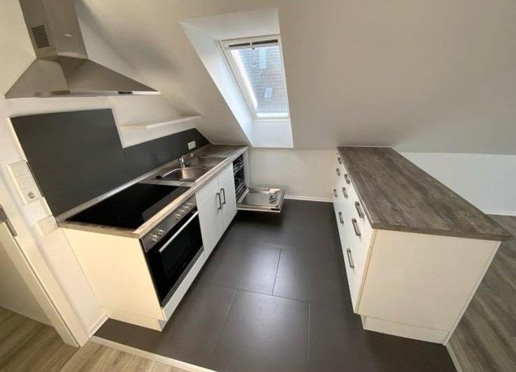 Dachgeschoßwohnung Esens - 1 Zimmer, 65 m&sup2;, 600&euro; | Angebot:25398189