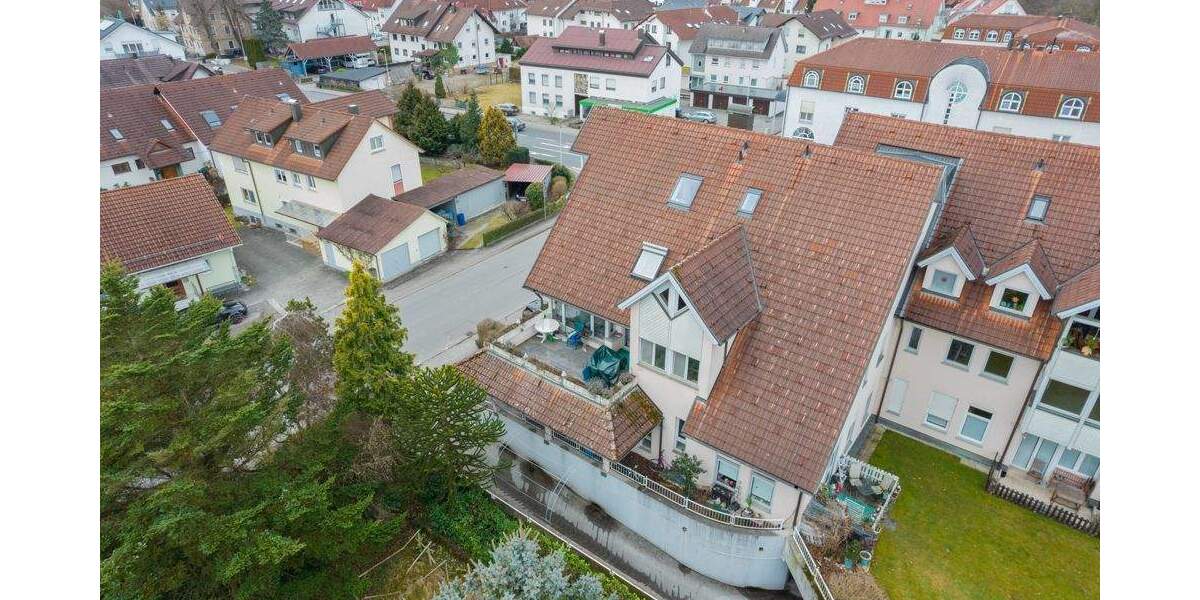 Wohnen Sie wie in Ihrem eigenen Haus! 5,5 Zimmer Wohnung mit Terrasse und Balkon. 5 zimmer