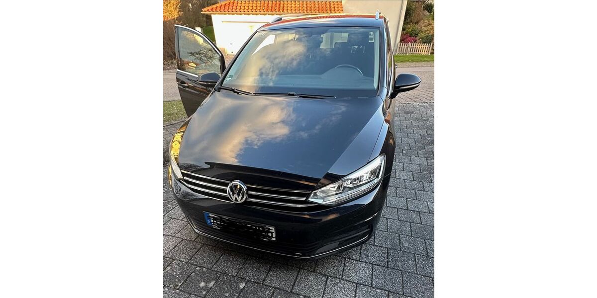 VW Touran 72.900 km 17.200 &euro; Heuchlingen 73572
