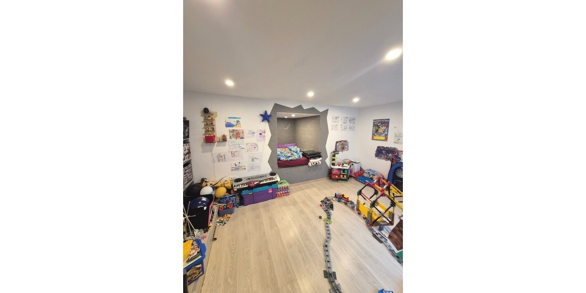 Umfangreich renoviertes Reihenhaus mit neuer Gasheizung in WiesenthalerhofErzhütte 4 zimmer