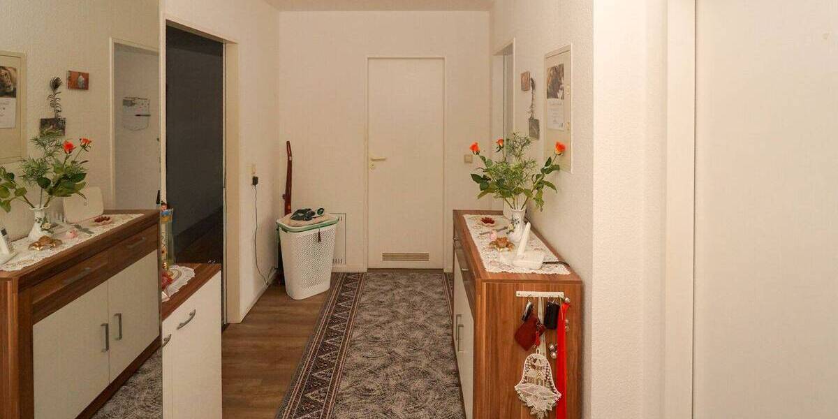 Etagenwohnung Freital - 2 Zimmer, 62 m&sup2;, 105.000&euro; | Angebot:25689294