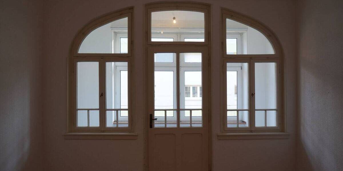 Etagenwohnung Saarbrücken St Johann - 5 Zimmer, 208 m&sup2;, 1.900&euro; | Angebot:26358490