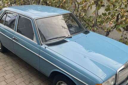 Mercedes-Benz 240 212.779 km 16.900 &euro; Weingarten 67366