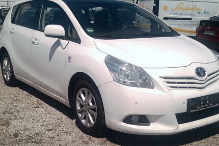 Toyota Verso 218.000 km 5.999 &euro; Bonn 53227