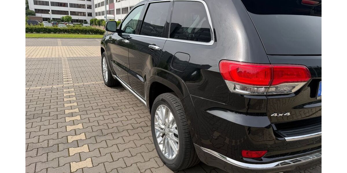 Jeep Grand Cherokee 150.000 km 20.700 &euro; Neuss 41460
