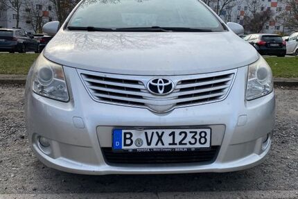 Toyota Avensis 68.000 km 7.999 &euro; Berlin 12619