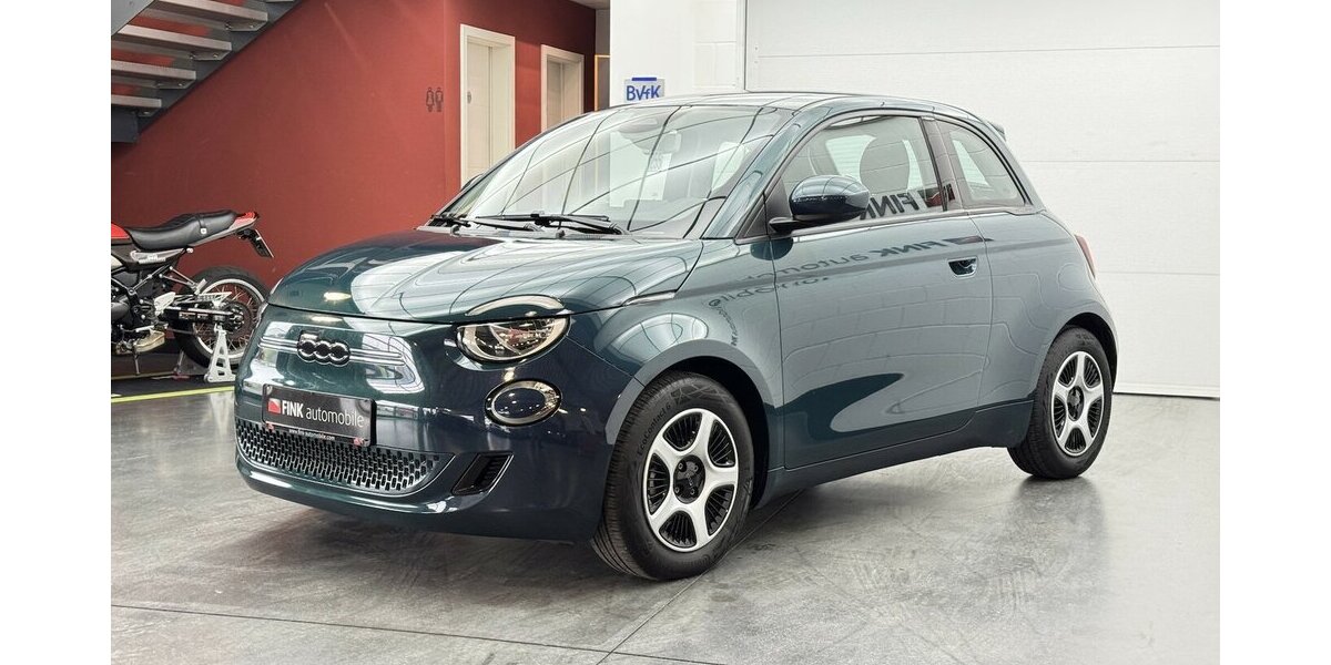 Fiat 500e Action Carplay Android Automatik 1.Hand 25.950 km 13.120 &euro; Lich 35423