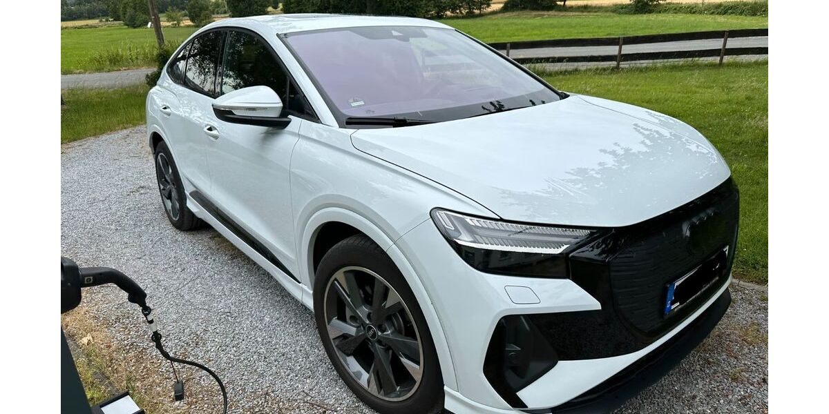 Audi Q4 e-tron 49.000 km 35.900 &euro; Köln 50670