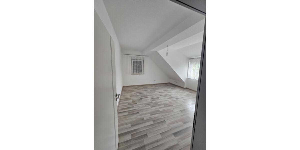 Doppelhaushälfte Hagen Hagen-Mitte - 4.5 Zimmer, 143 m&sup2;, 1.400&euro; | Angebot:25789634