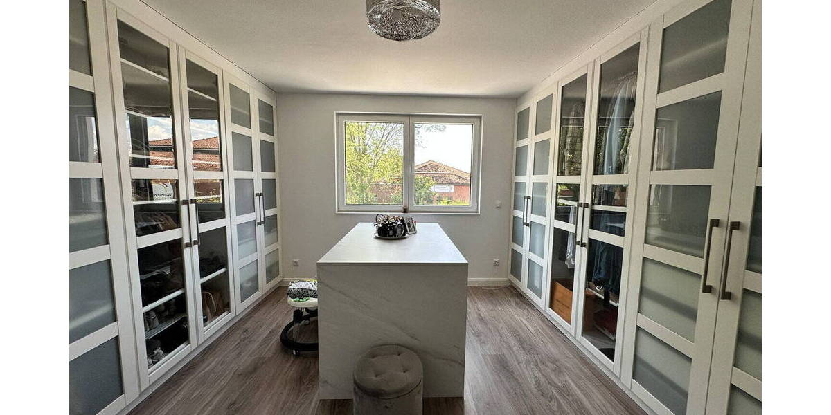 Mehrfamilienhaus, Wohnhaus Geesthacht - 9 Zimmer, 305 m&sup2;, 1.149.000&euro; | Angebot:26016194