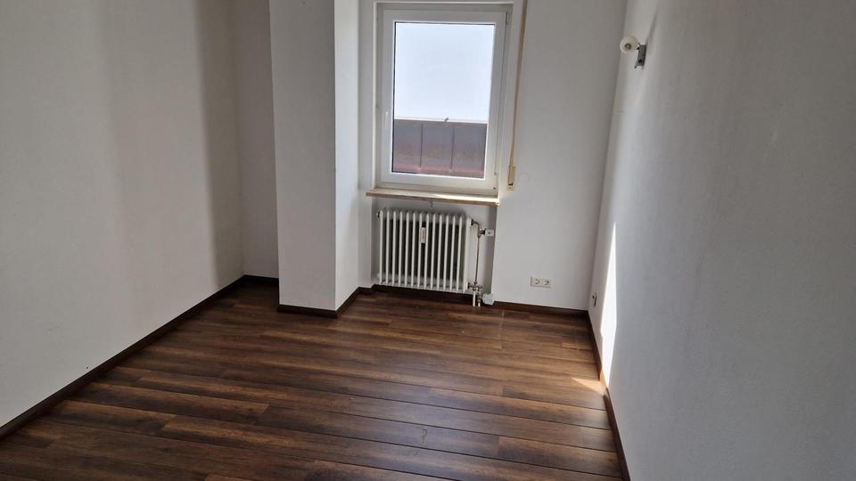Einfamilienhaus Freudenstadt - 3.5 Zimmer, 90 m&sup2;, 1.480&euro; | Angebot:26383101