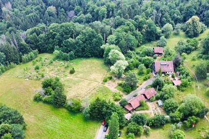 Traumkulisse mit Talblick: 3,5 ha für Wohnen, Arbeit, Freizeit, Tierhaltung und kreative Projekte 1 zimmer