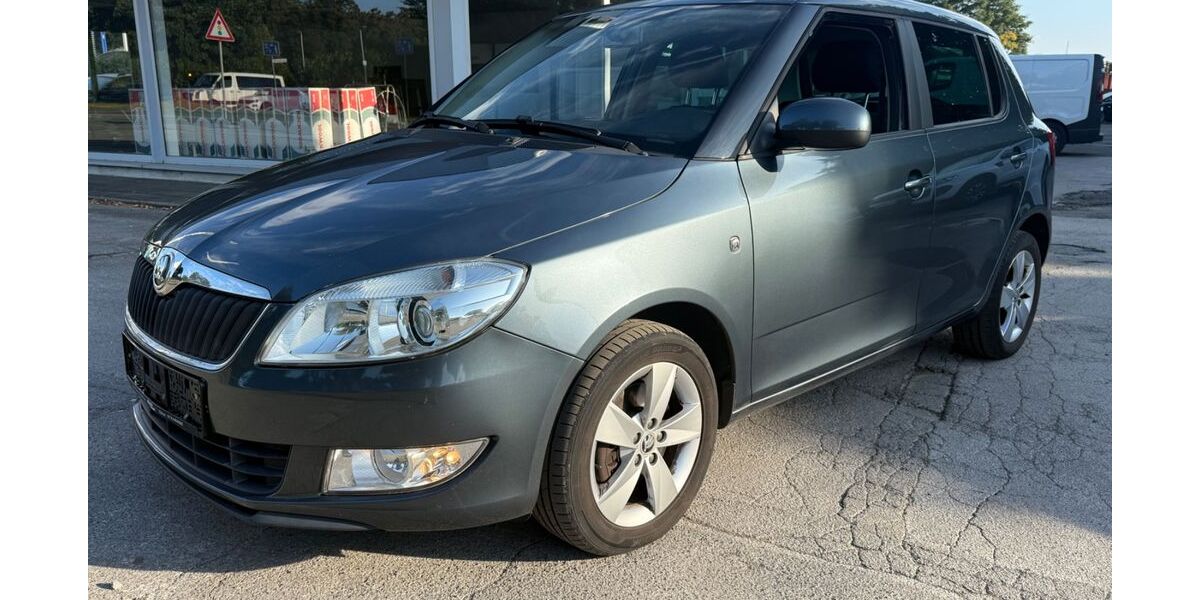 Skoda Fabia 99.800 km 8.990 &euro; Halver 58553