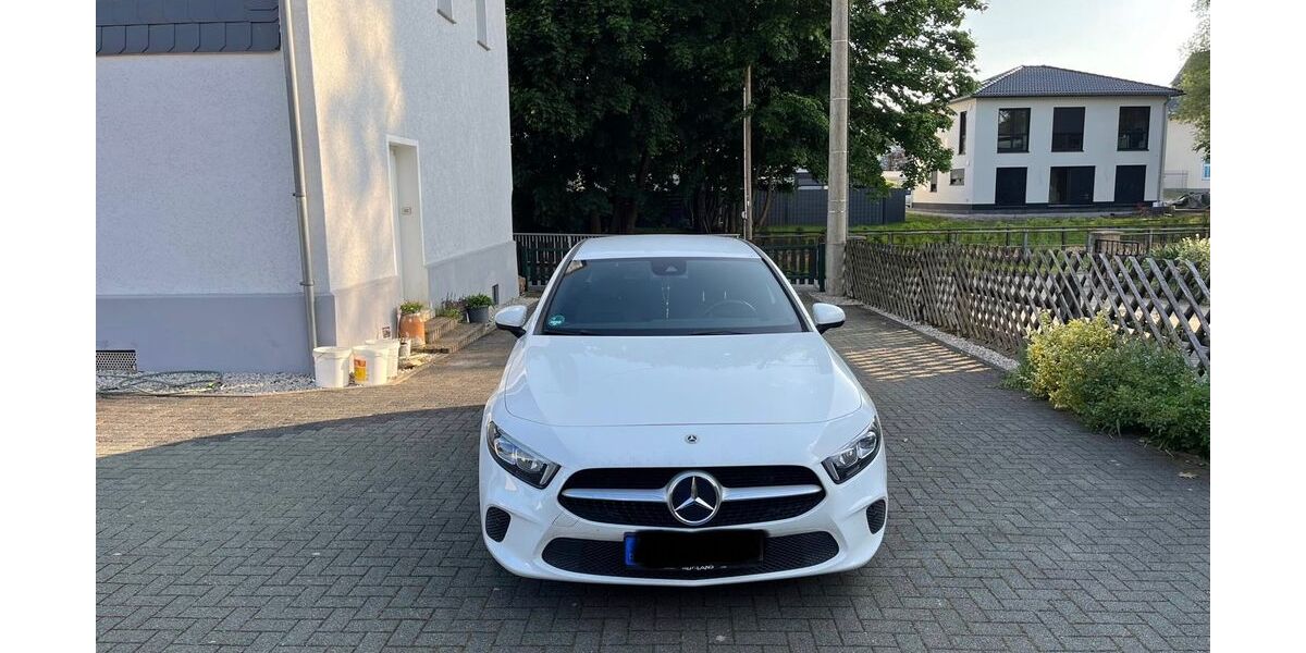 Mercedes-Benz A 200 127.000 km 16.500 &euro; Oberlungwitz 09354