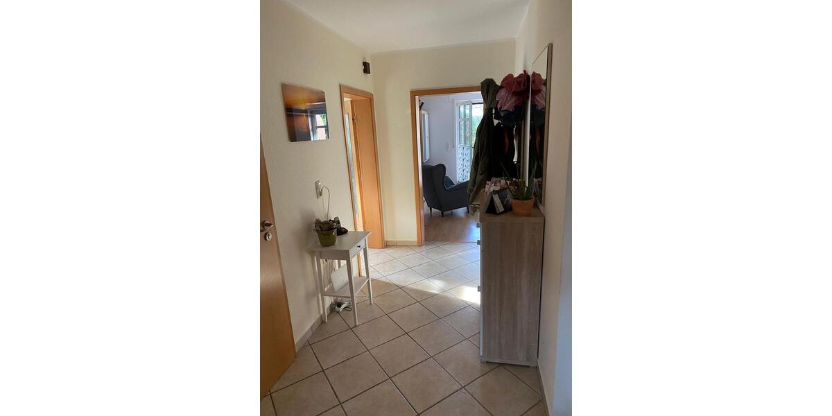 Erdgeschoßwohnung Petershagen - 4 Zimmer, 81 m&sup2;, 770&euro; | Angebot:25343054