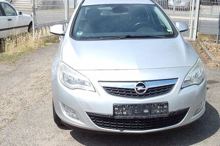 Opel Astra 219.000 km 1.950 &euro; Erlensee 63526