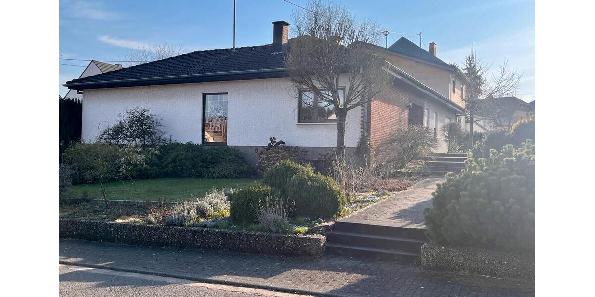 Bungalow Wadern - 6 Zimmer, 180 m&sup2;, 375.000&euro; | Angebot:25945080