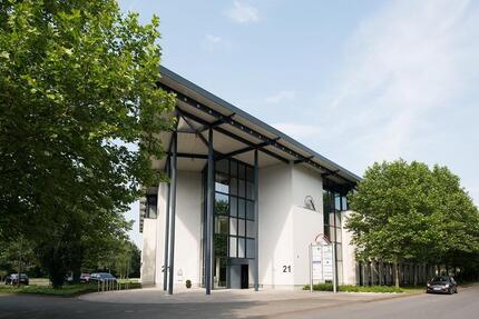 Ab Frühjahr verfügbar: Repräsentative Bürofläche mit 12 Räumen zimmer