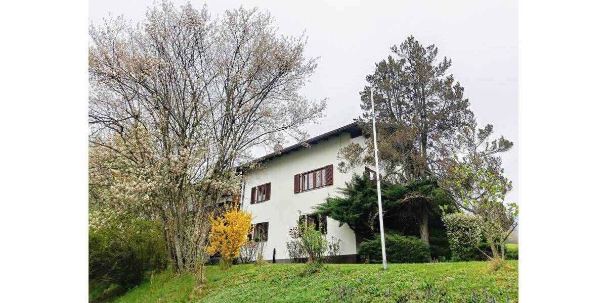 Mehrfamilienhaus, Wohnhaus Obernzell / Erlau Obernzell - 7 Zimmer, 251 m&sup2;, 399.000&euro; | Angebot:26475859