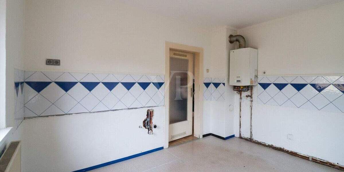 Mehrfamilienhaus, Wohnhaus Ansbach - 6 Zimmer, 130 m&sup2;, 330.000&euro; | Angebot:25733896