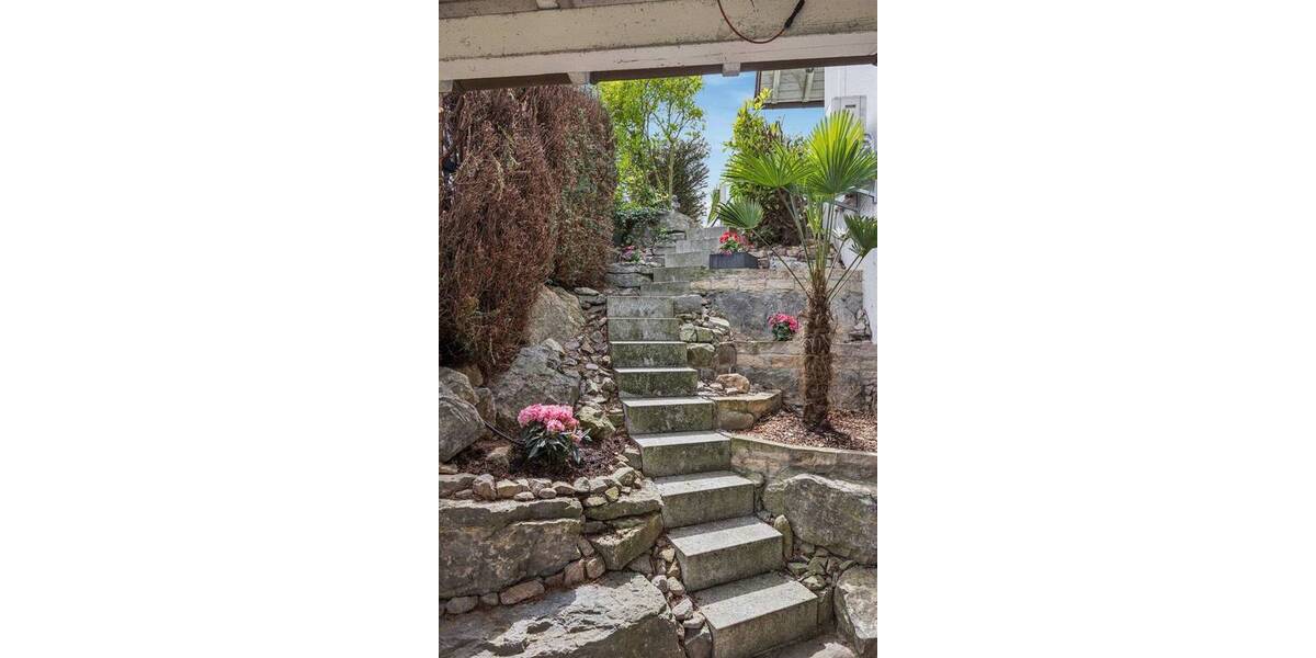 Mehrfamilienhaus, Wohnhaus Besigheim - 7 Zimmer, 254 m&sup2;, 1.050.000&euro; | Angebot:26686143